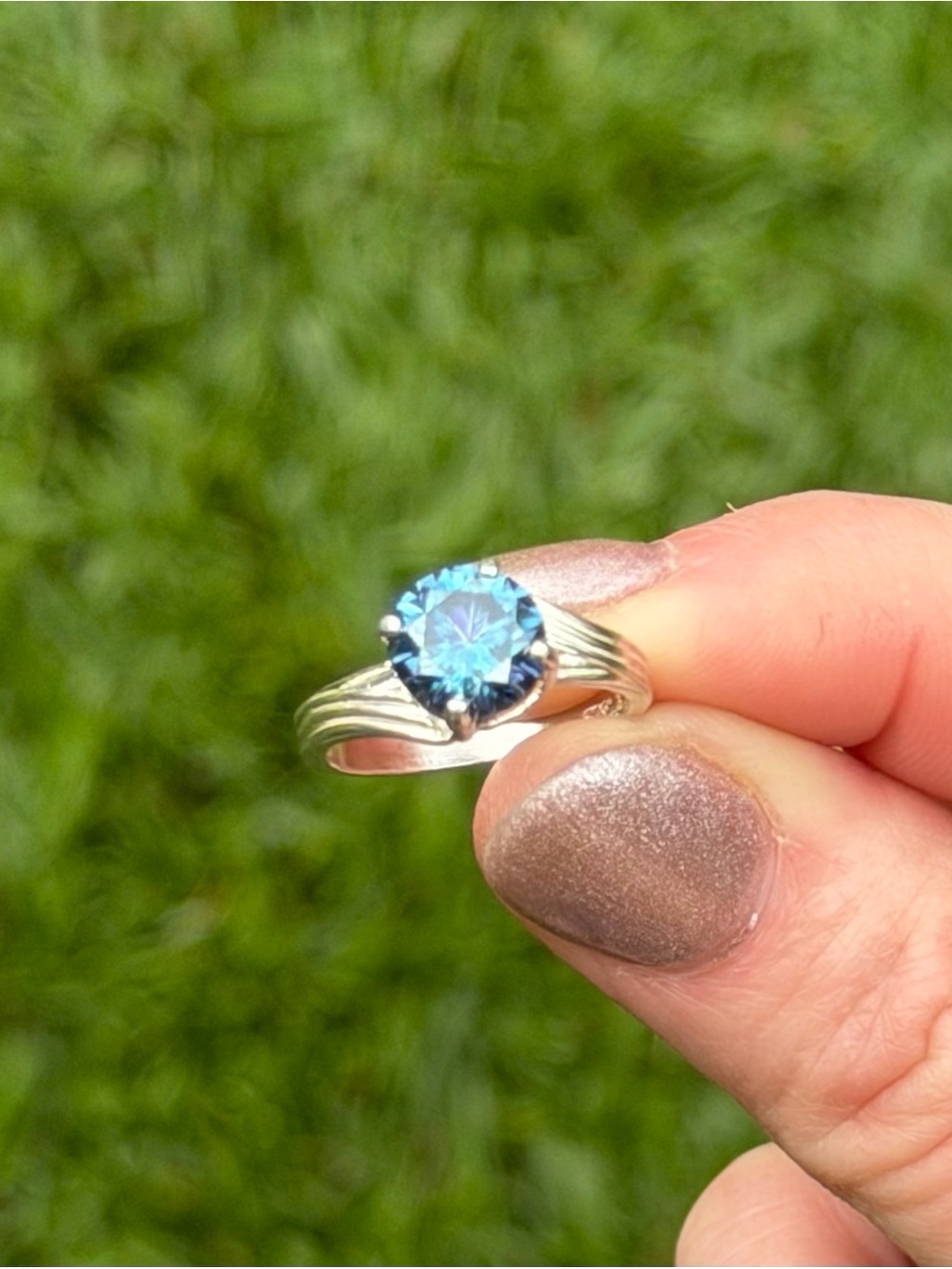 2CT Certified Blue Diamond Moissanite Solitaire Ring in 925 Sterling Silver Sz 7 - Picture 7 of 16